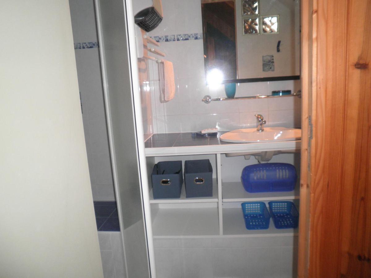 Appartement F1 Mansarde A 100M De La Plage, Proche De Arromanches Et Des Plages Du Debarquement Saint-Côme-de-Fresné Kültér fotó