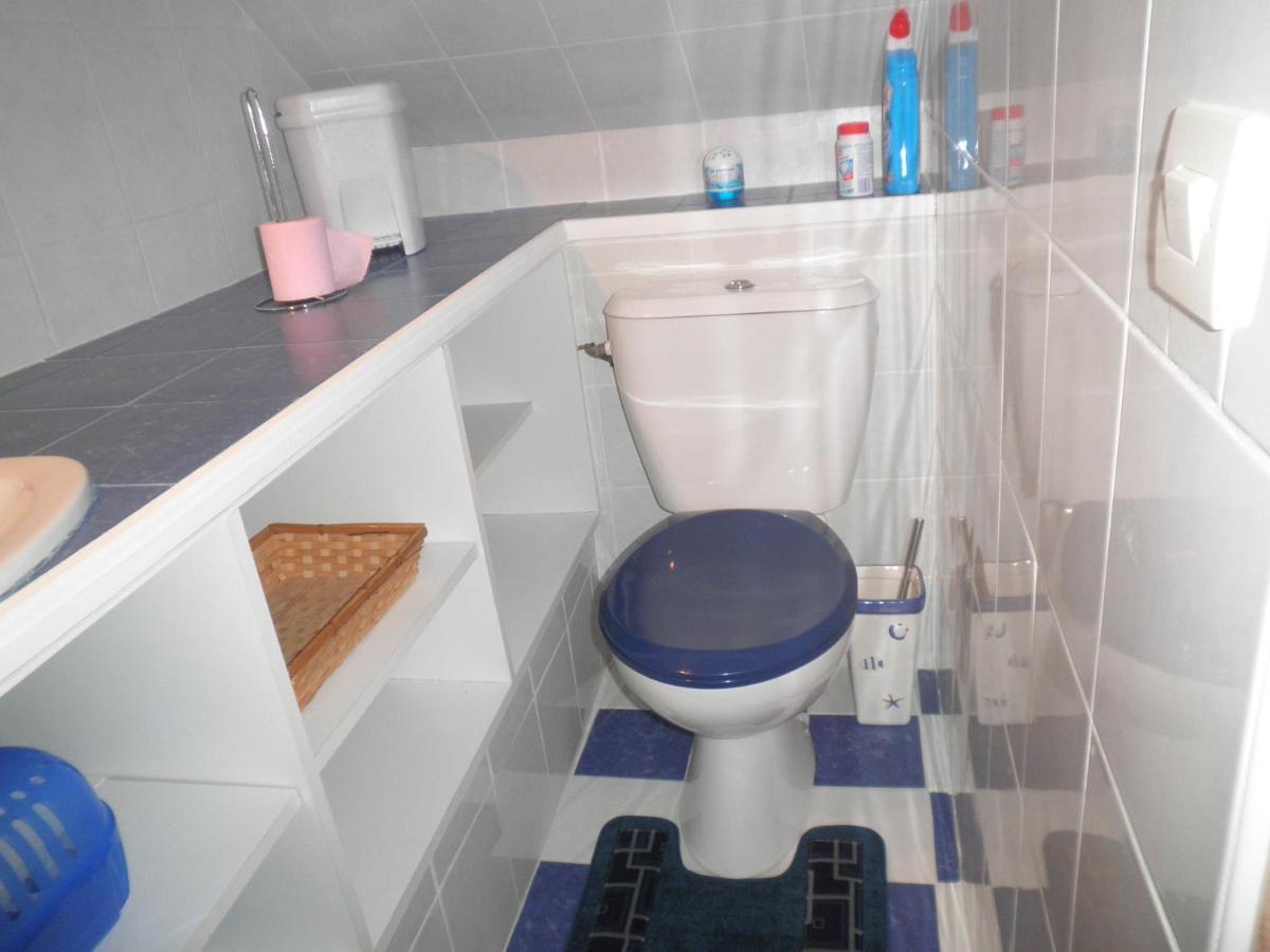 Appartement F1 Mansarde A 100M De La Plage, Proche De Arromanches Et Des Plages Du Debarquement Saint-Côme-de-Fresné Kültér fotó